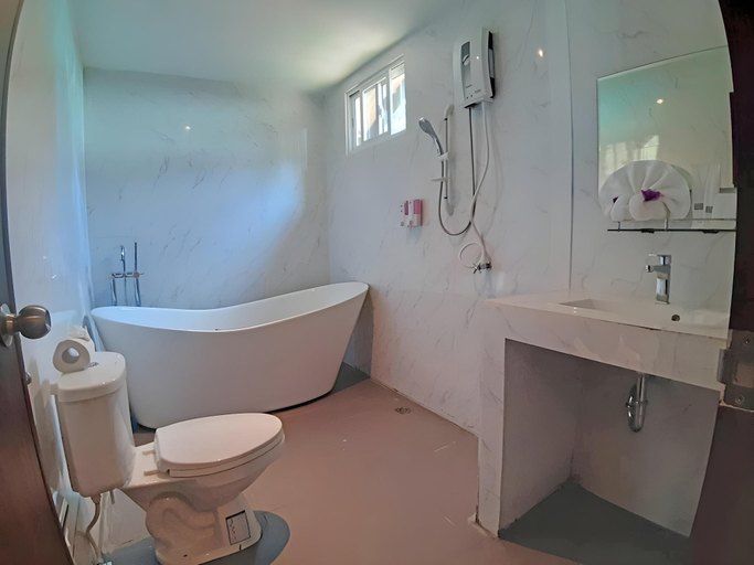 Bathroom 4, Koh Jum Delight Beach, Nua Khlong