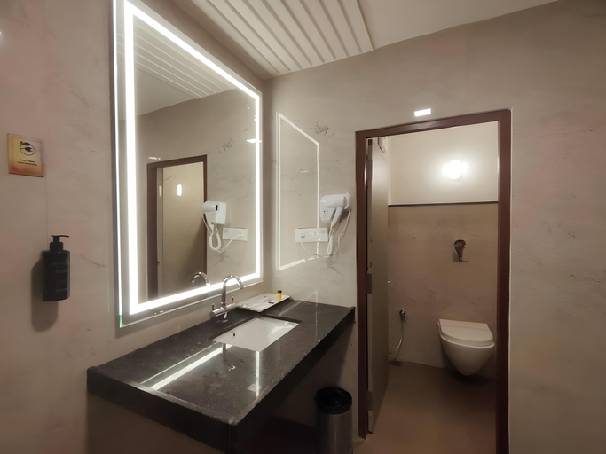 Bathroom 3, Tulip Arena, Raipur