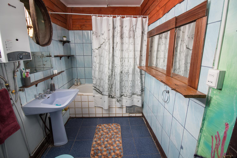 Bathroom, Atipico Hostel, Ñuble