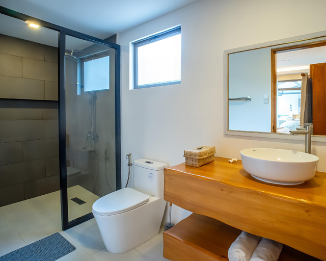 Bathroom 3, Villa Kalachuchi Bohol, Panglao