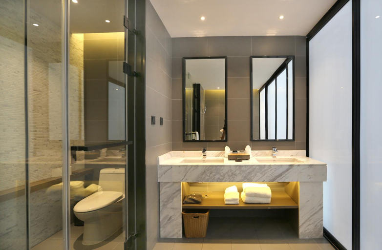 Bathroom 3, Novotel Deqing, Huzhou
