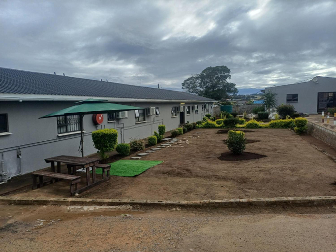 Others 4, TOP TOWN LODGE, Amathole
