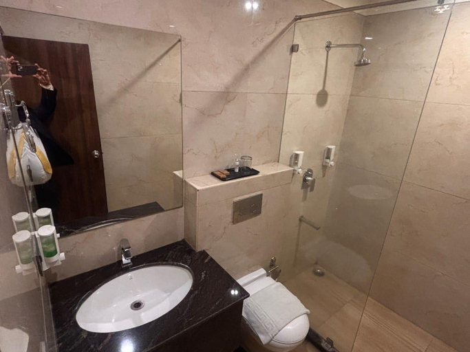 Bathroom 4, MJ AERO SUITE, Dehradun