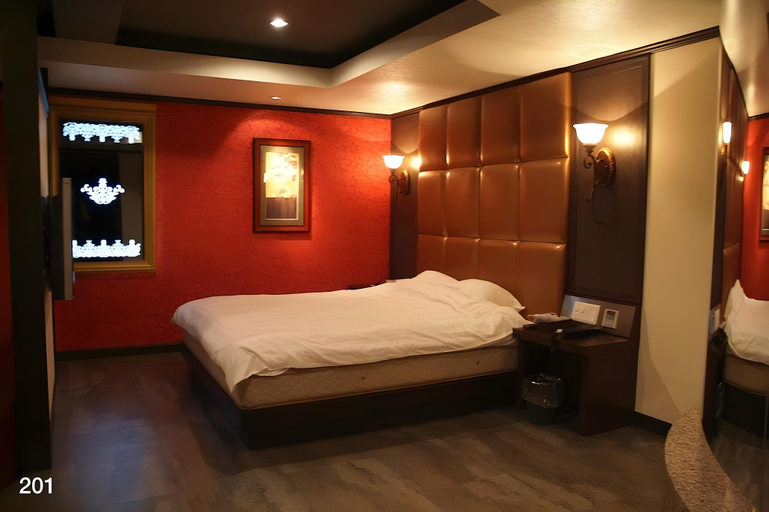 Bedroom 2, Hotel MINT Osaka Airport, Ikeda