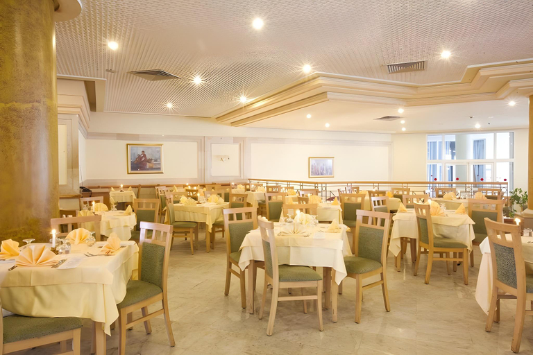 Food & Drinks 5, El Mouradi El Menzah, Hammamet