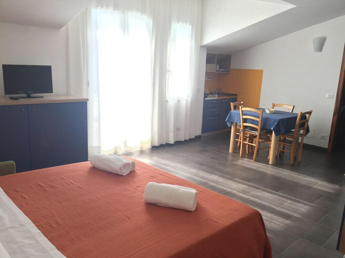 Bedroom 2, Dei Fiori Residence, Savona