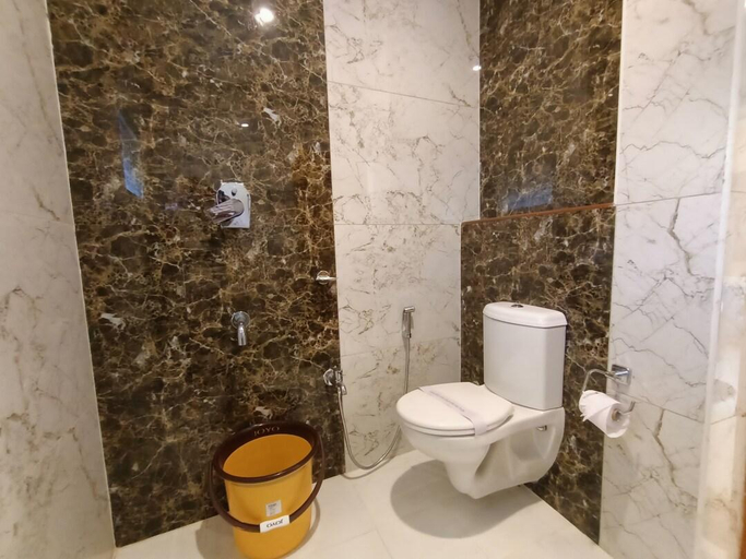 Bathroom 4, BhavanResorts, Salem