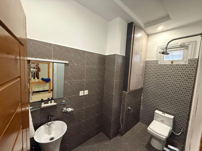 Bathroom 3, Royal Elite Hotel, Malakand