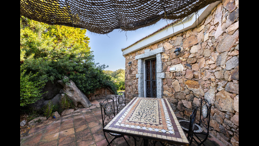 5, Chic Villa Antonina One Bedroom unit 6 sleeps 4, Olbia-Tempio