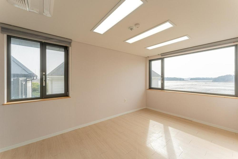 Others 3, Artico Private Pension, Hwaseong