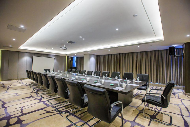 Business Facilities