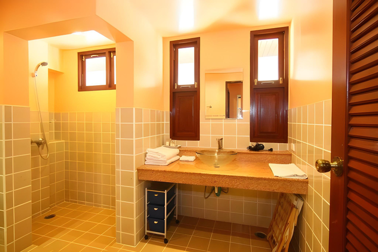 Bathroom 5, The Pe La Resort, Phuket Island