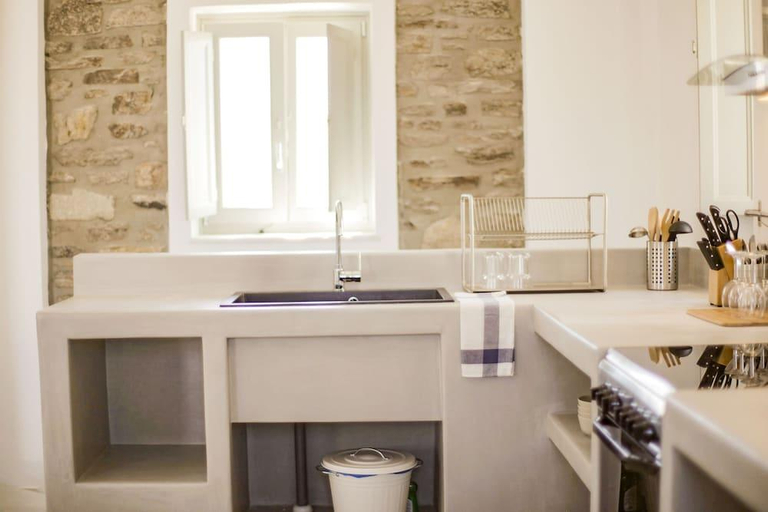 Others 4, Antiparos Homes, South Aegean