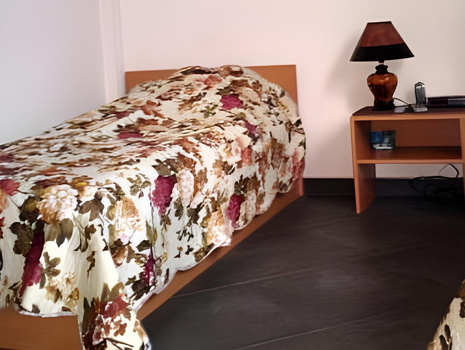 Bedroom 2, Avel Guest House, Stolichna