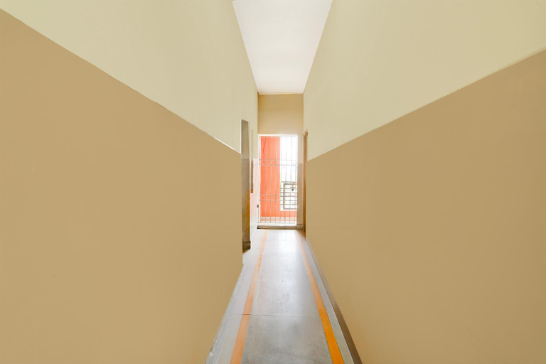 Public Area 3, Super Hotel O Villivakkam Railway Station Formerly BV Stayz, Thiruvallur
