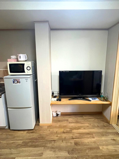 Others 5, MW Hotel, Arakawa