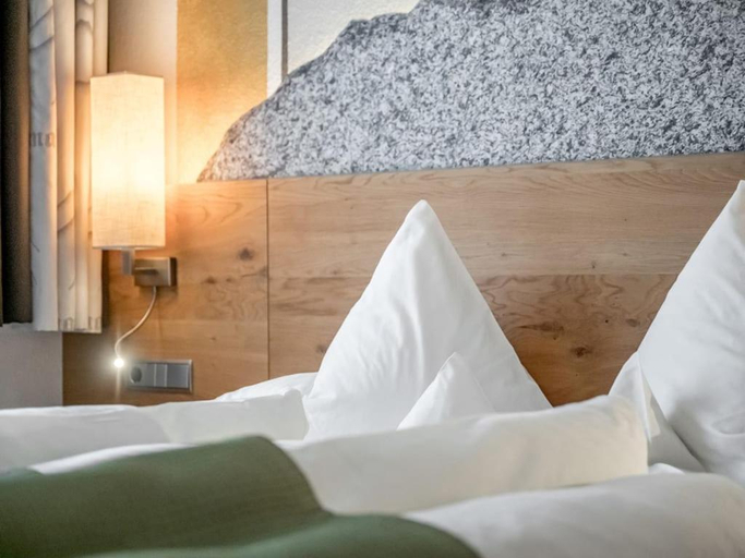 Bedroom 2, Hotel Sportpension Carinthia, Imst