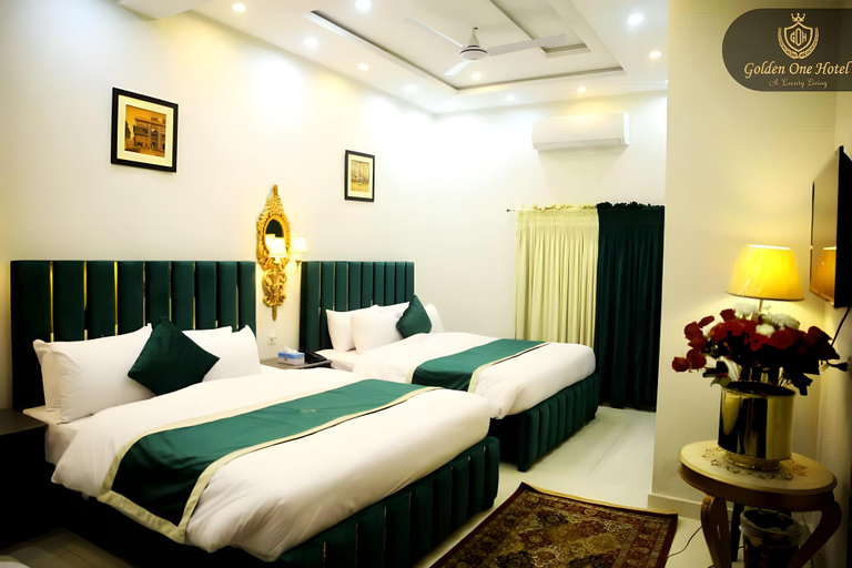 Bedroom 2, Golden One Hotel, Lahore
