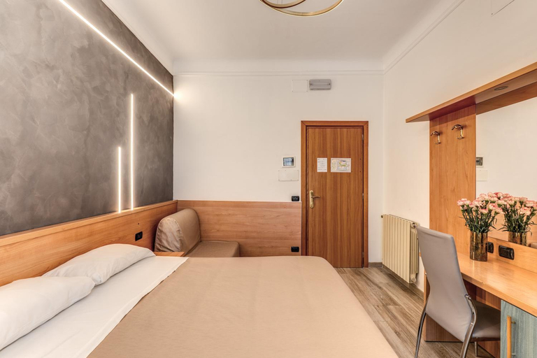 Bedroom 3, Hotel Millerose, Rome