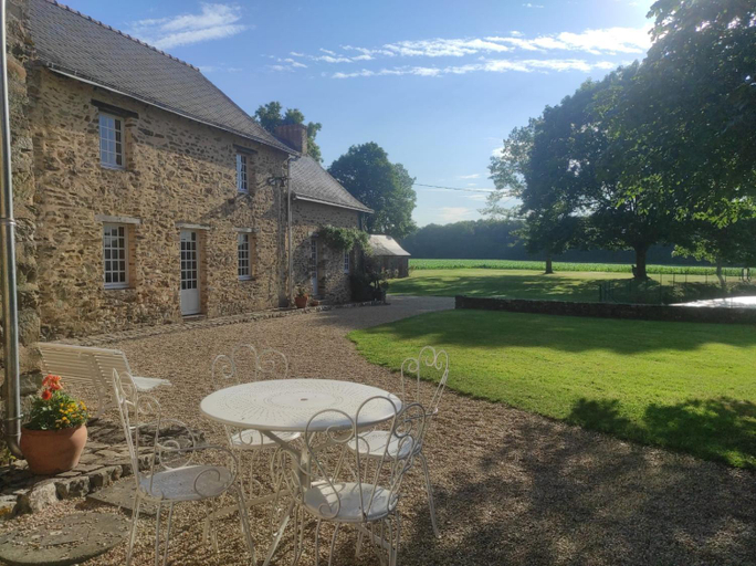 Others 3, Chambre d'hote a la Gilardiere, Mayenne