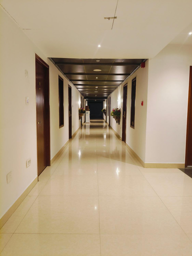 Others 5, Skylinn Stays - Unit of Prohotel, Chennai