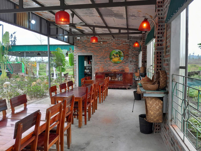 Food & Drinks 3, Mina Cafe & Stay, Vân Đồn