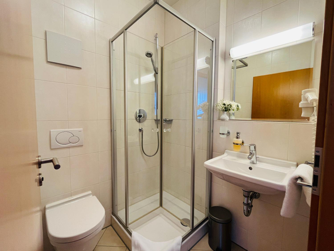 Shower 3, Haus Schwarzwaldsonne, Freudenstadt