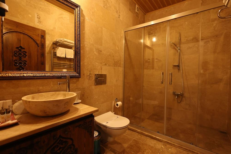 Bathroom 5, Cappadocia Inn Cave Hotel, Nevşehir