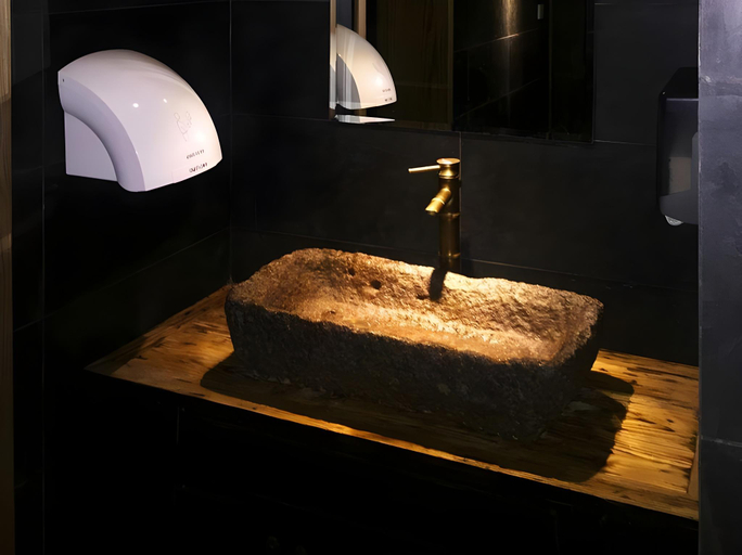 Bathroom 3, Wuzhen Yue Xiang Inn, Jiaxing