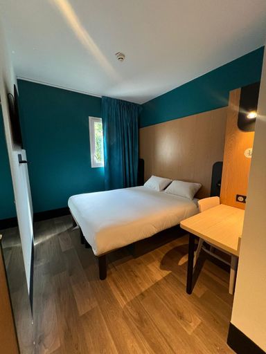 Bedroom 3, B&B Hotel Paris Romainville Noisy-le-Sec, Seine-Saint-Denis