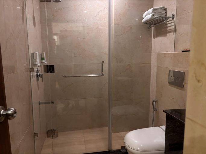 Bathroom 5, MJ AERO SUITE, Dehradun