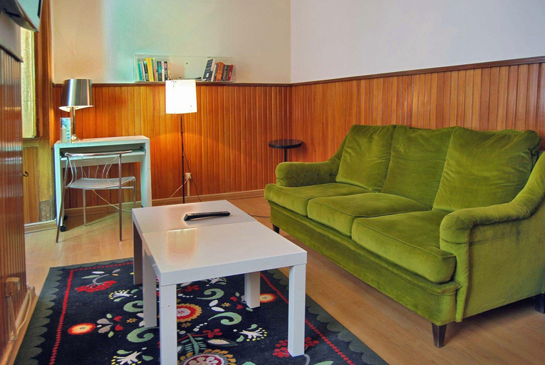 Others 5, Norte Guest House, Lisbon