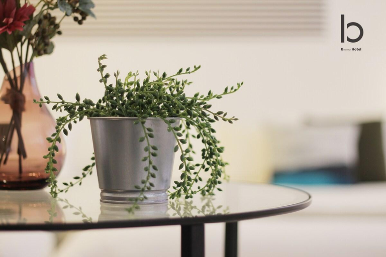 Others 5, Beautiful Apartment for 6people with free wifi 102, Hiroshima
