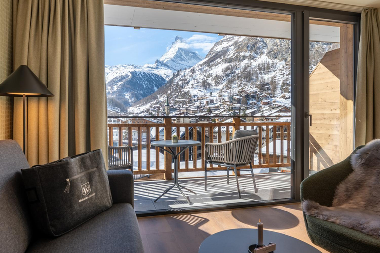 Others 4, Hotel Welschen, Visp