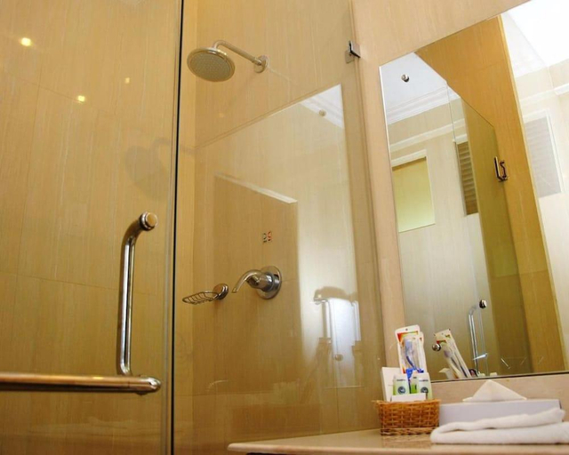 Bathroom 3, Peacock Beach Resort & Spa, Hambantota