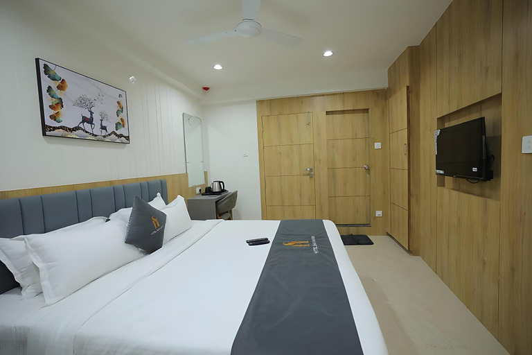 Bedroom 2, Hotel Shayan inn, Rajkot