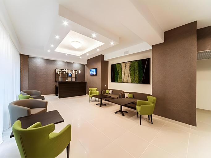 Others 5, Hills Hotel, Western