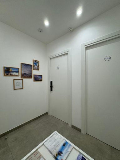 Public Area 5, Space Tower Rooms, Napoli