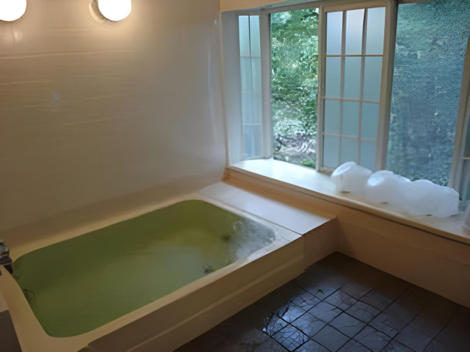 Bathroom, Pension Bloom, Gujō