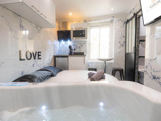 Bathroom 3, Le Saphir Spa & Jacuzzi, Alpes-de-Haute-Provence