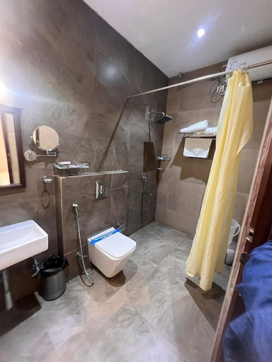 Bathroom 4, T.M. INN HOTEL, Kancheepuram