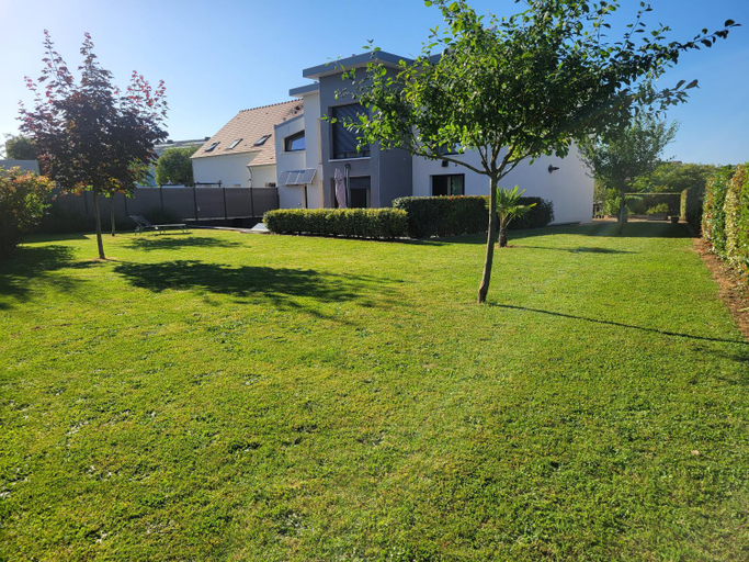 Exterior & Views 1, Chambres d'hotes dans maison contemporaine, Eure-et-Loir