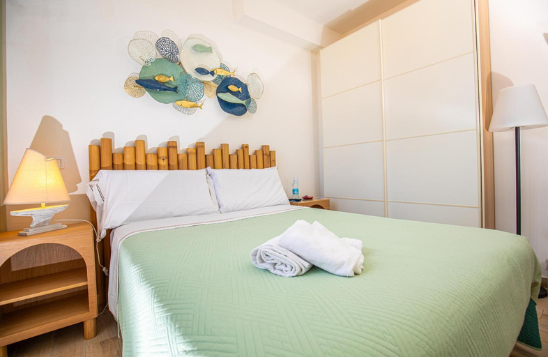 Bedroom 2, Ne parliamo Stasera, Grosseto