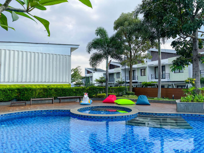 Others 2, Pondok Calistha Dago, Bandung