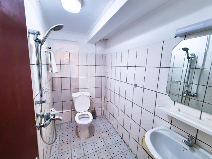 Bathroom, RESIDENCE FAMILIA PHOENIX, Wouri