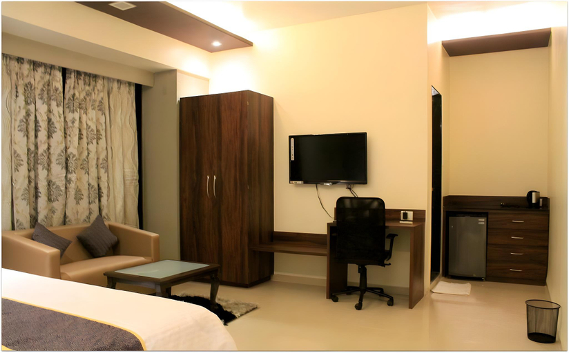 Bedroom 2, Magnus Vosiv Suites, Pune