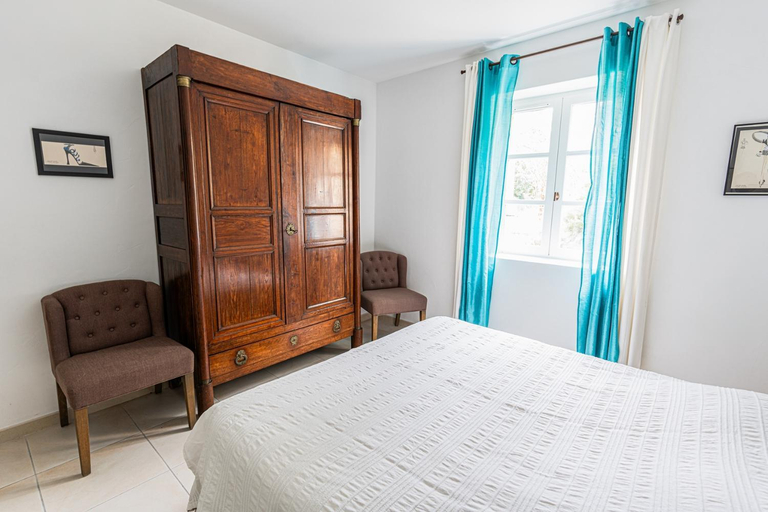 Bedroom 2, Domaine de Coulon, Gard