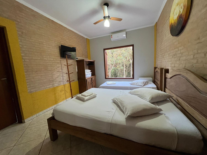 Bedroom 3, Pousada e Camping Claro Casa de Pedra, Delfinópolis
