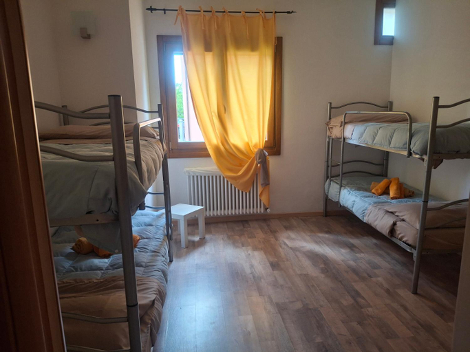 Others 4, B&B Picchio, Bologna