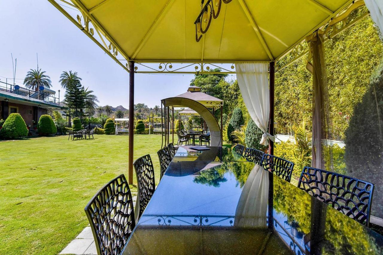 Sport & Beauty 4, Royal Garden Retreat Resort & Swimming pool, Sirohi